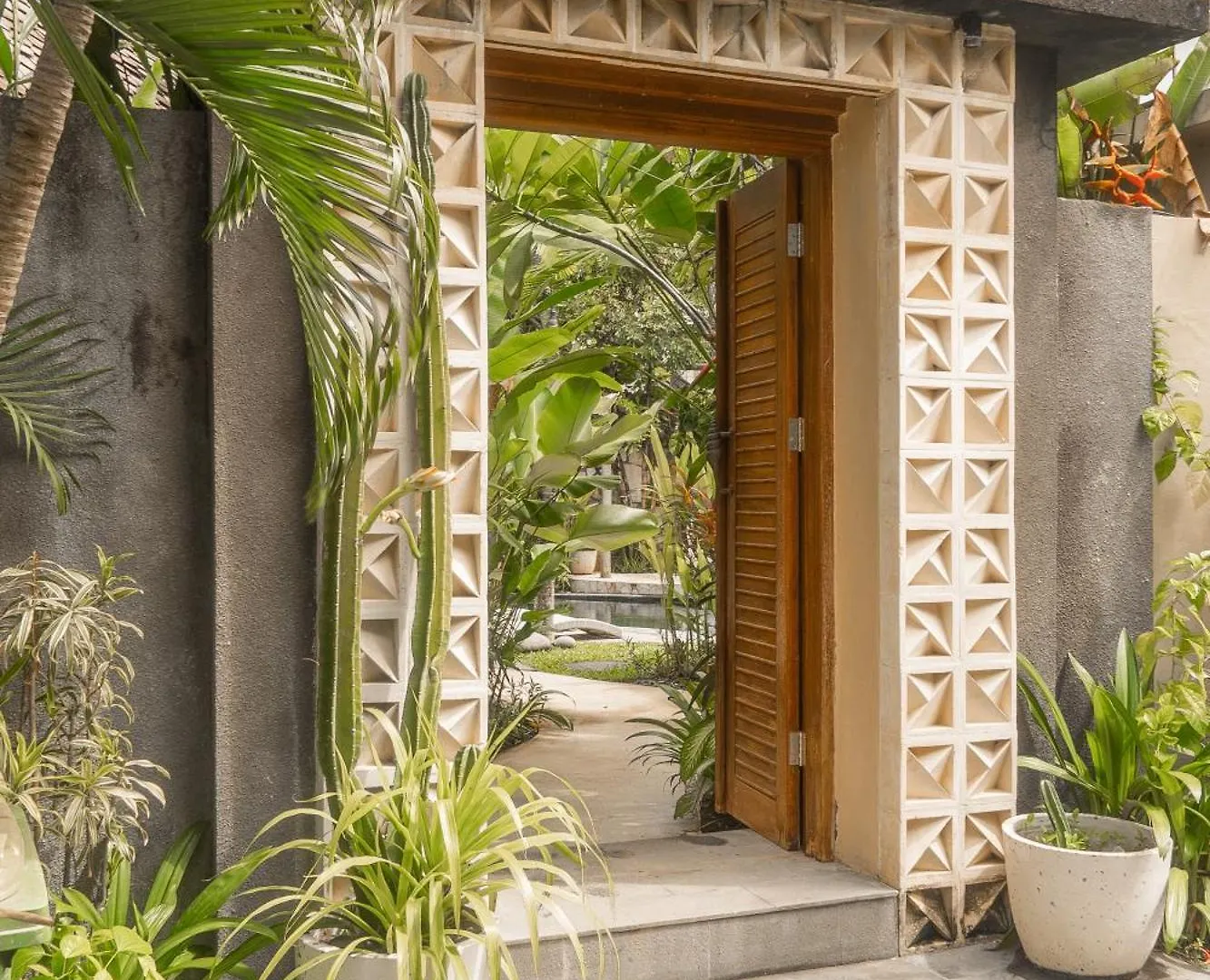Lamoon Villas Berawa Canggu